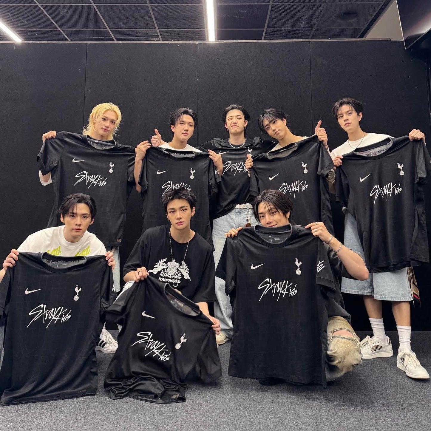STRAY KIDS TOTTENHAM  T-SHIRT